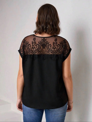 Blusa Manga Corta Cuello Redondo Encaje Talle Grande Kikinas