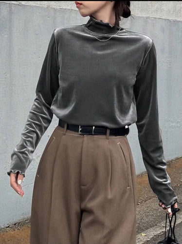 Polera Buzo Cuello Alto Terciopelo