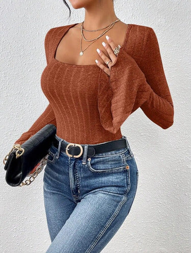 Buzo Blusa De Lanilla Escote Cuadrado Manga Campana Kikinas