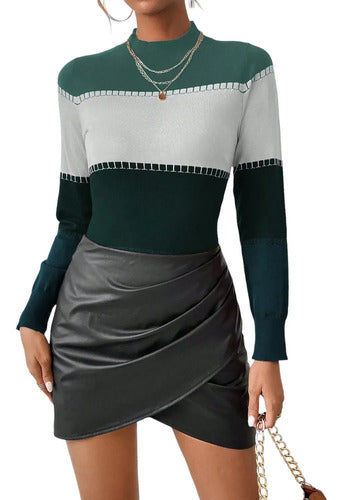 Buzo Tipo Jersey Tejido Cuello Alto Y Detalles