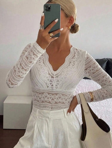 Blusa De Encaje Manga Larga Escote V No Incluye Top