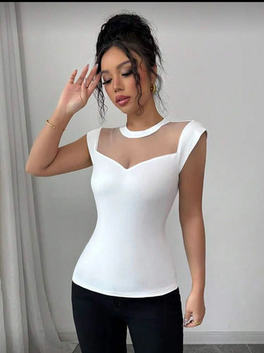Blusa De Dama Remera Top Con Transparencias En El Pecho