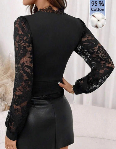 Blusa De Encaje Escote V Manga Larga Kikinas