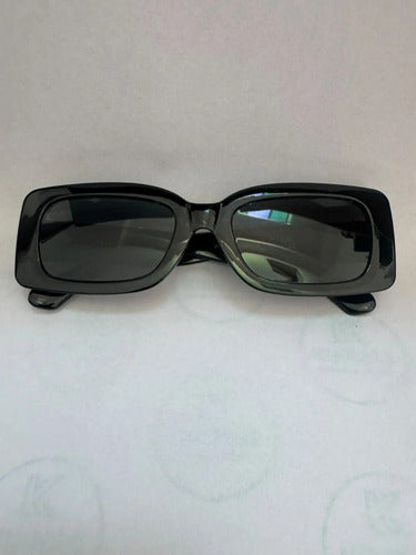 Lentes De Sol Negros Diseño Rectangular Kikinas Rectangular Negro