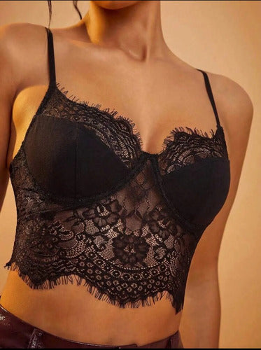 Top Tipo Corset Encaje Negro Talle Alto