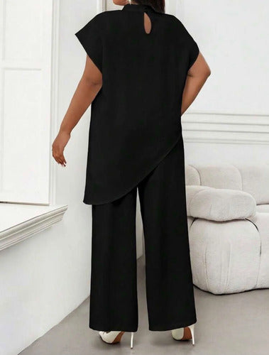 Blusa Manga Corta Cuello Encaje Talle Grande Asimétrica