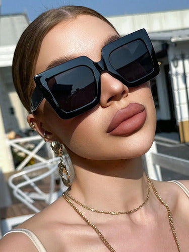 Lentes De Sol Negros Cuadrados Genérico Diseño  Kikinas Cuadrado Negro
