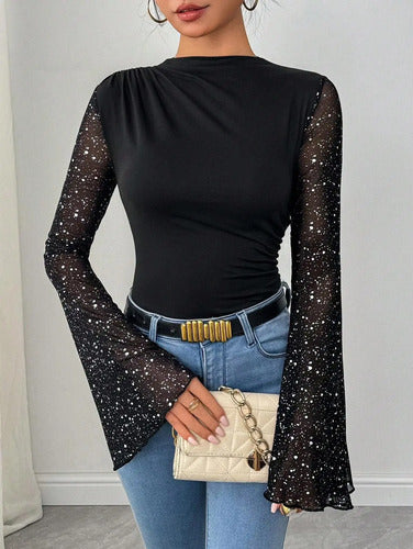 Body Con Mangas Acampanada De  Tela Transparente Brillante
