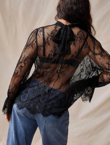Blusa De Encaje Manga Larga Tipo Bluson Kikinas
