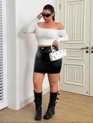 Pollera  Mini Cuerina Ecopiel Plus Size Talle Grande Kikina