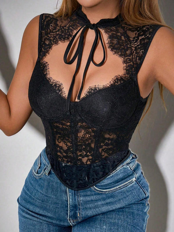 Corset de encaje con detalle en el cuello